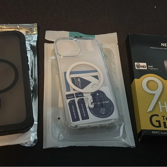 Iphone 15 Incase Black and Transparent Phone Case with Protector with 3 privacy - Picture 2 of 4